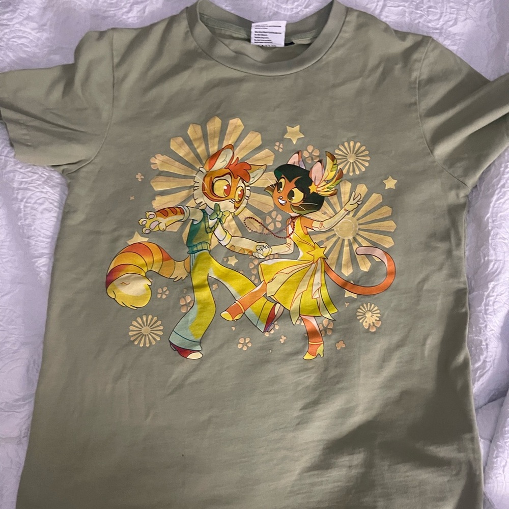 Lackadaisy is an independently funded animated series tshirt small size